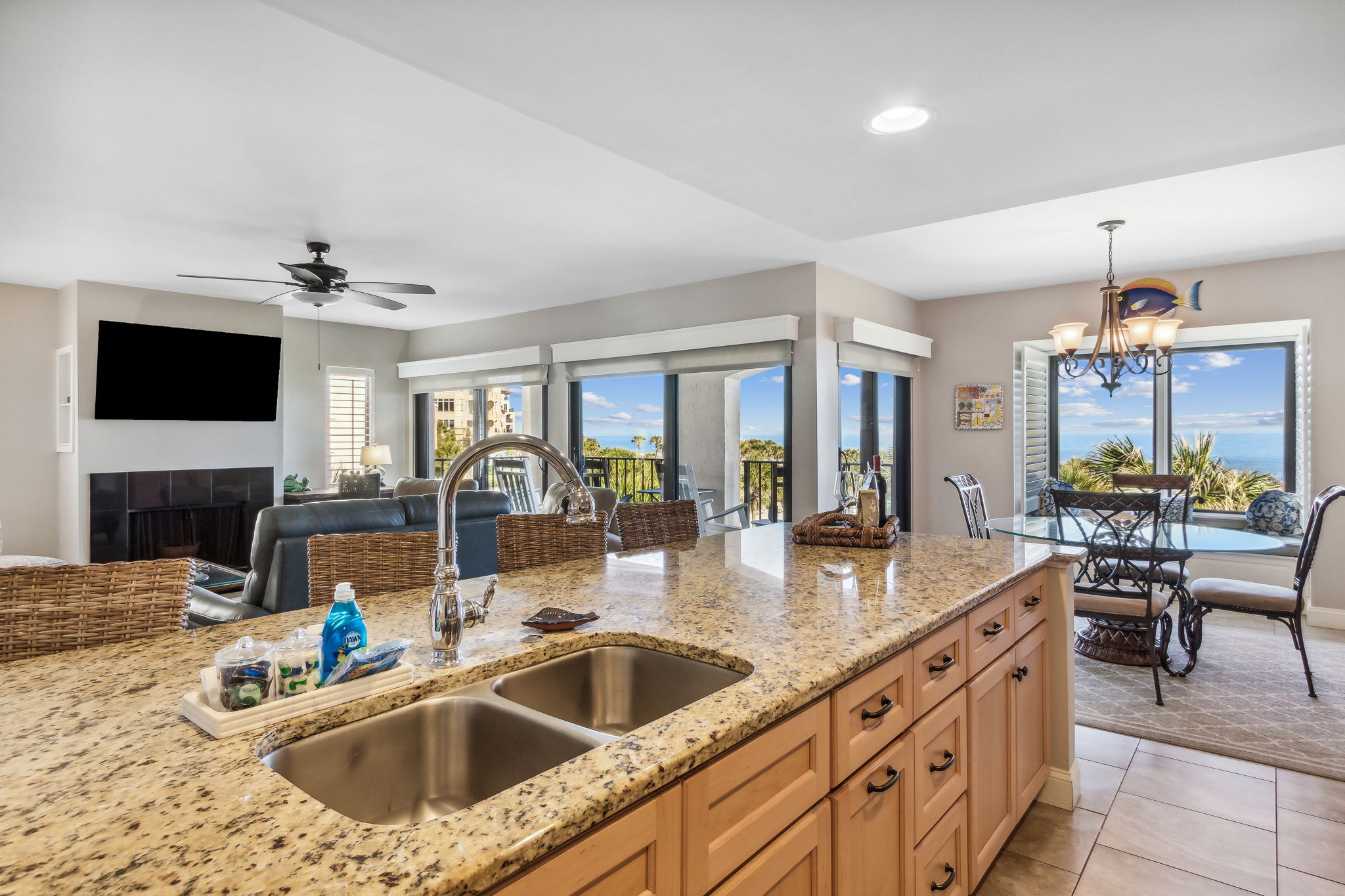 Best deal ocean front rental condos on Amelia Island